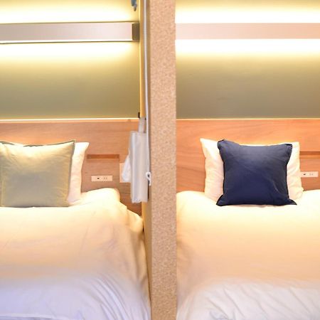 Hostel Coliberty Токусіма Екстер'єр фото